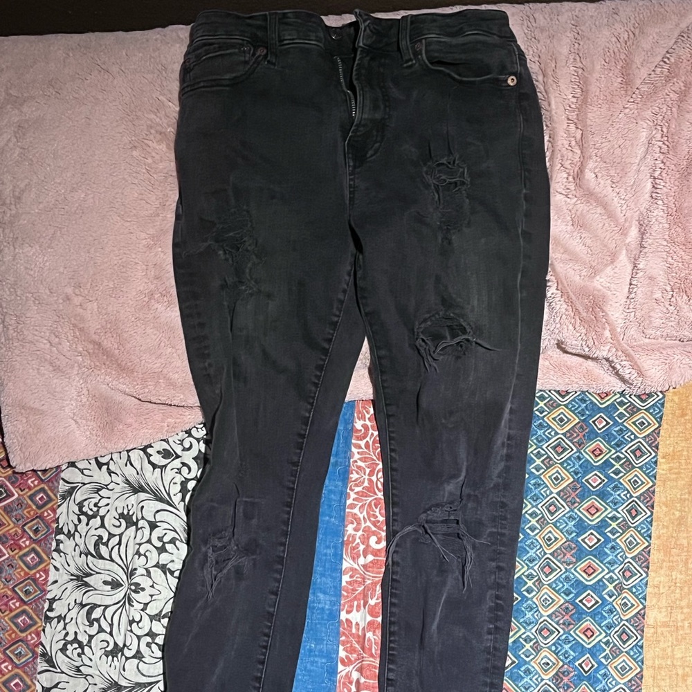 Aeropostale men’s skinny ripped jeans